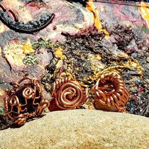 SOLD. 😍1 Pendant and Twin flame rings